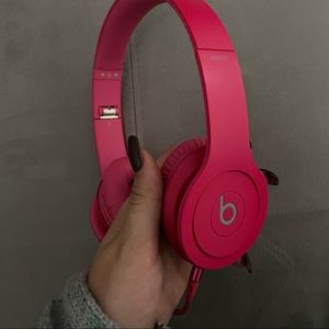 hot pink beats headphones